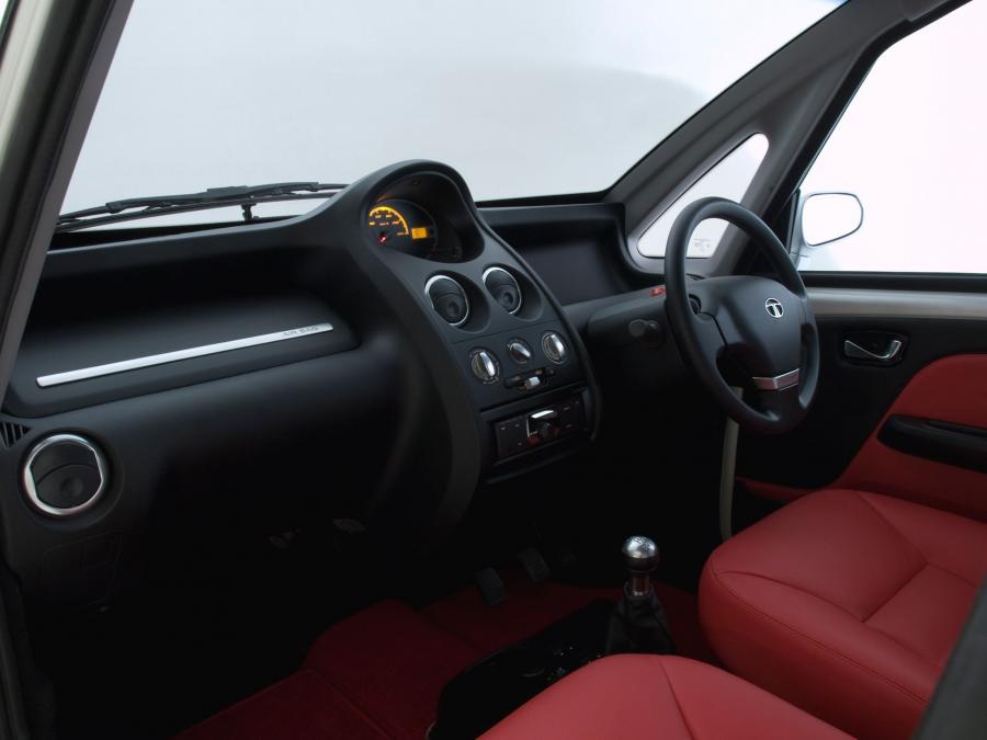  Tata Nano Luxury 2008 года  (фото 24 из 28)